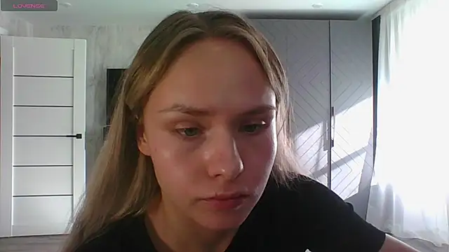 Annie_Cohn live cam on StripChat