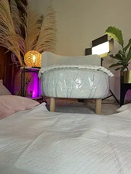 ameliaa_lov3 live cam on StripChat