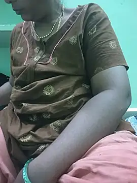 saro_tamilgirl live cam on StripChat