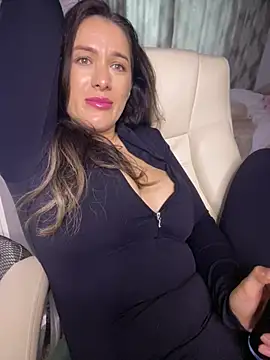 HotXMom_