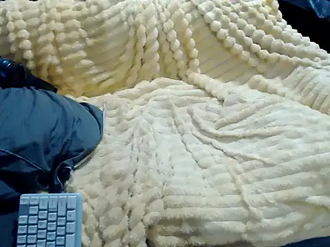 Trish_CurveCock