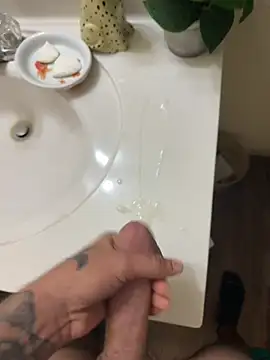 tattooesboyyy