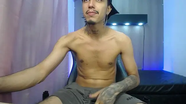 Tayson_Hot