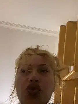 uprettyvice webcam