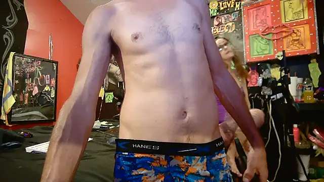 DaddyAndSplashQueen live sex cam