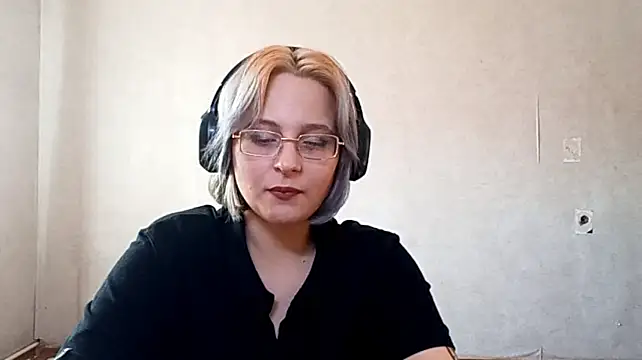 BreanneRadley webcam stripchat model stream image