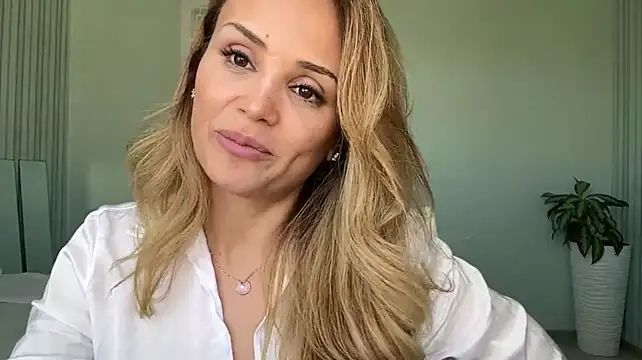 SayraPie live sex cam