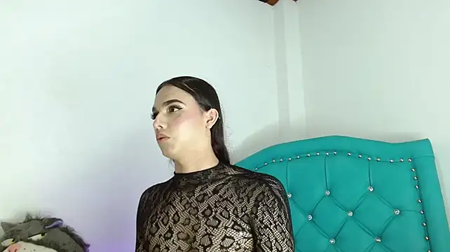 Almazz_Hot live now
