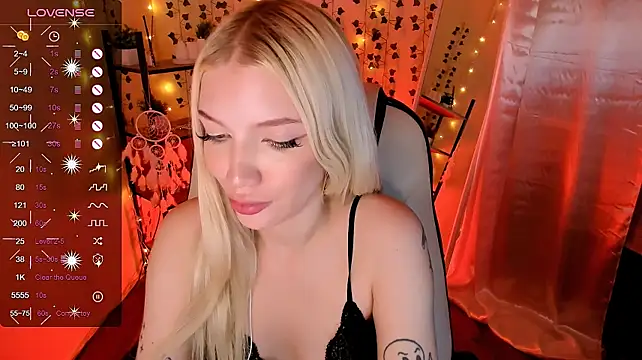 AnyaTaylor_ live cam on StripChat