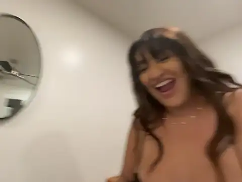xmoanxxxa webcam stripchat model stream image