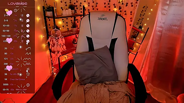 AnyaTaylor_ live cam on StripChat
