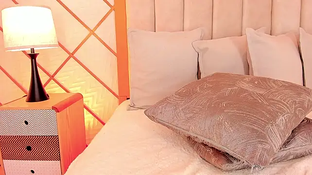 tahliamoreau (F young) - 😈Twerking dance + Hard Spank😈