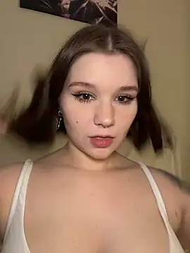 PumaShyXD live cam on StripChat