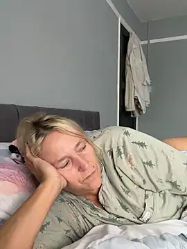 blondnboujee53