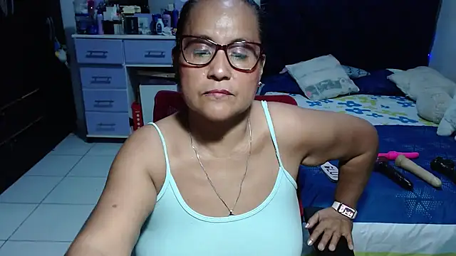 pervert_mommy_ live cam preview