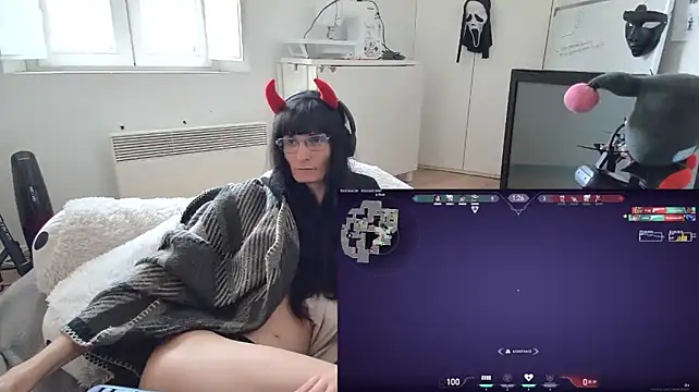CeriseLapine live cam preview