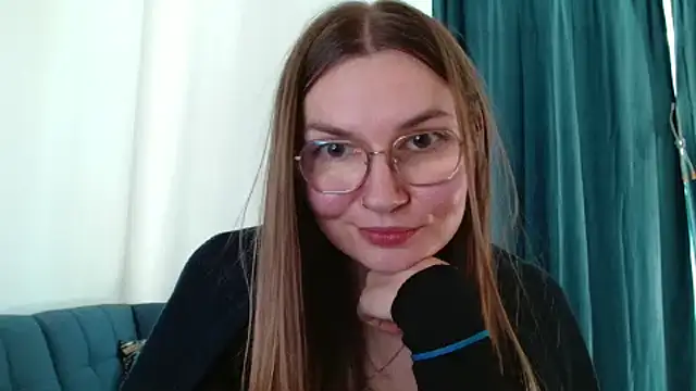 LooveELLYx live cam on StripChat