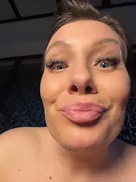KrisKkiki webcam