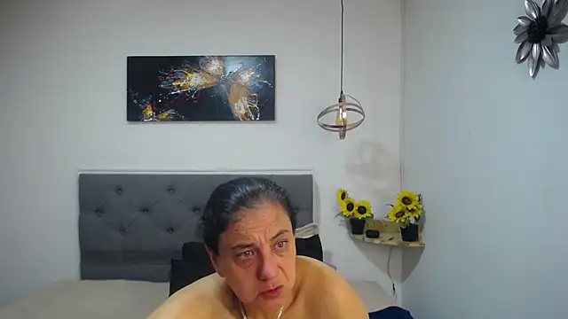 sasi_luna live cam on StripChat