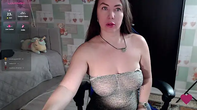 Korolek12 live cam preview