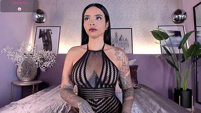 cocoamore live cam on StripChat