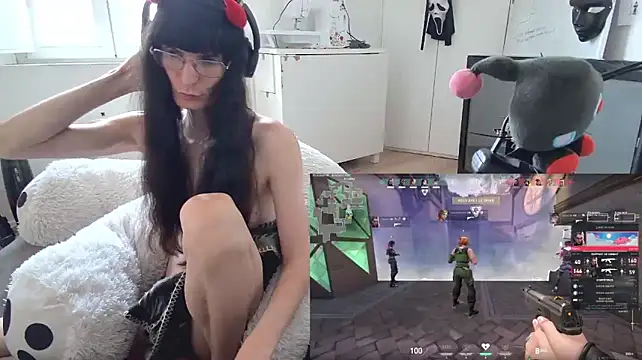 CeriseLapine live cam preview