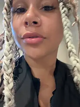 HaileyDiana webcam