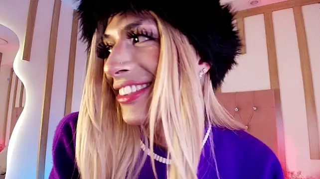 Daphne_Velmont live cam preview