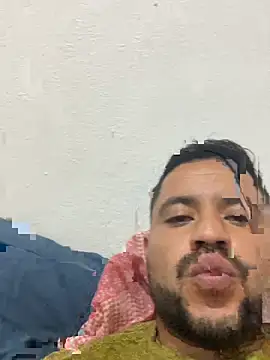 alvaro91911 live cam on StripChat