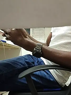 THATHAIRYTALLDUDE, live now