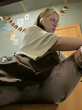 cinnabon_, live now