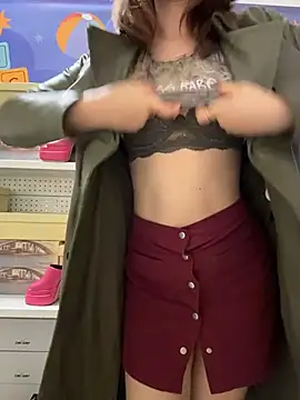 Dina_Tease, live now