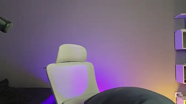 DENIS_HERE