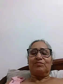 _candi live cam preview