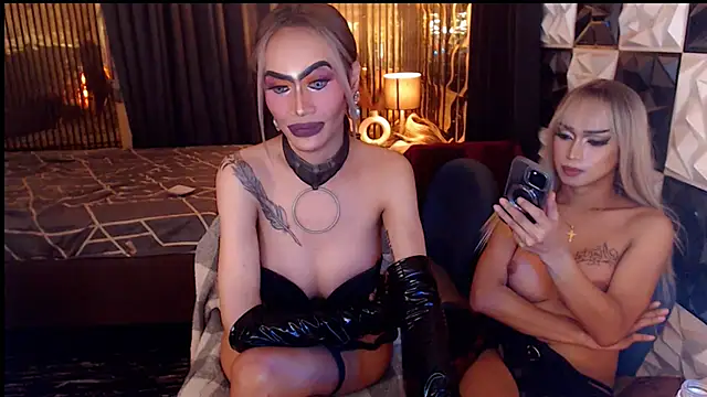 MonstrousCockDiva