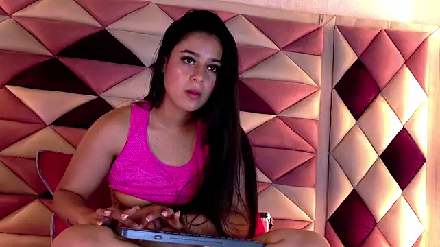 Scarleth_Vega