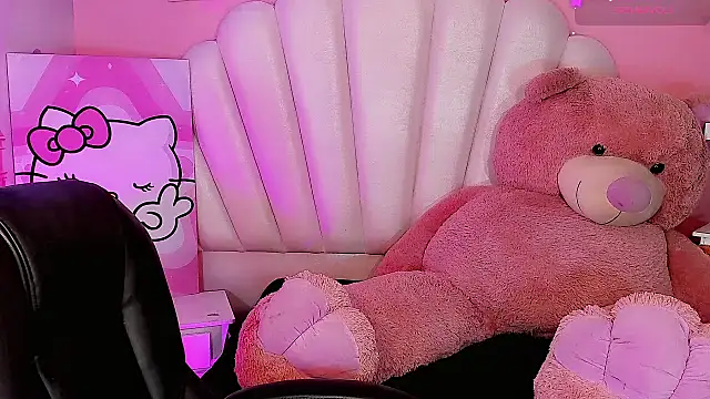 Keira_Fox31