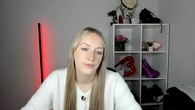 EvelynBlond