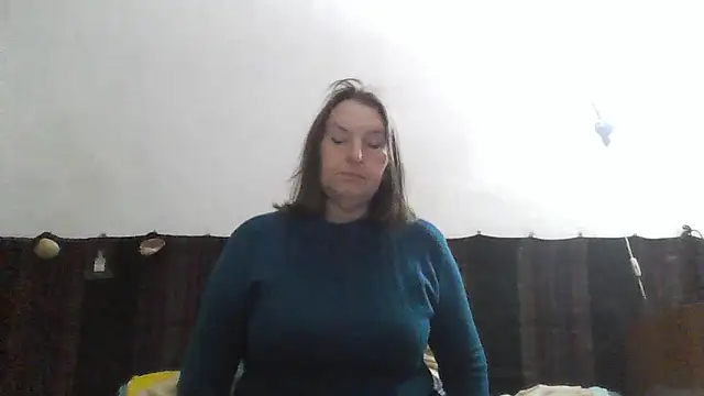 AnnaLive570 live cam on StripChat
