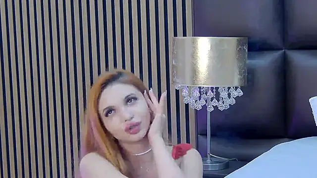 FoxyJoy live cam on StripChat