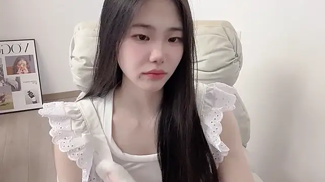 suki-1 live cam on StripChat