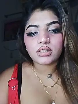 Sanaya_Gil