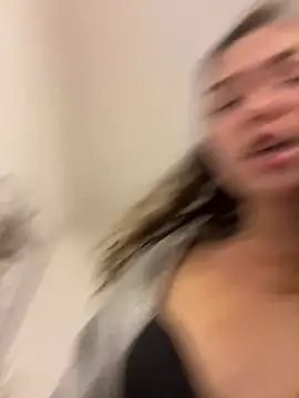 IBella0 live cam preview