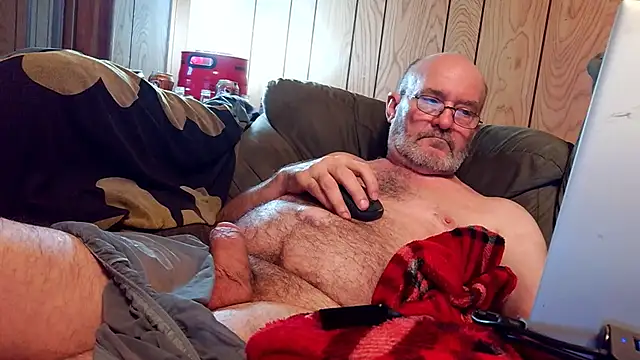 snickers1 live cam on StripChat