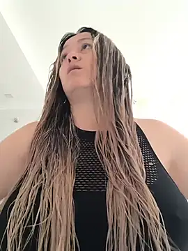 mooncurves live cam preview