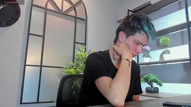 nicktorn