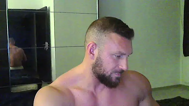 muscularkevin (M young) - creamy cum at goal,  flash dick 25