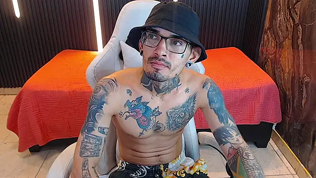 Boy_tatto77 webcam