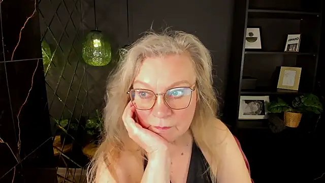 NataliMellow live cam preview