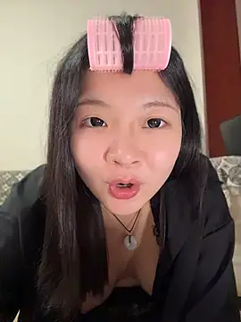 lht2019 live cam on StripChat